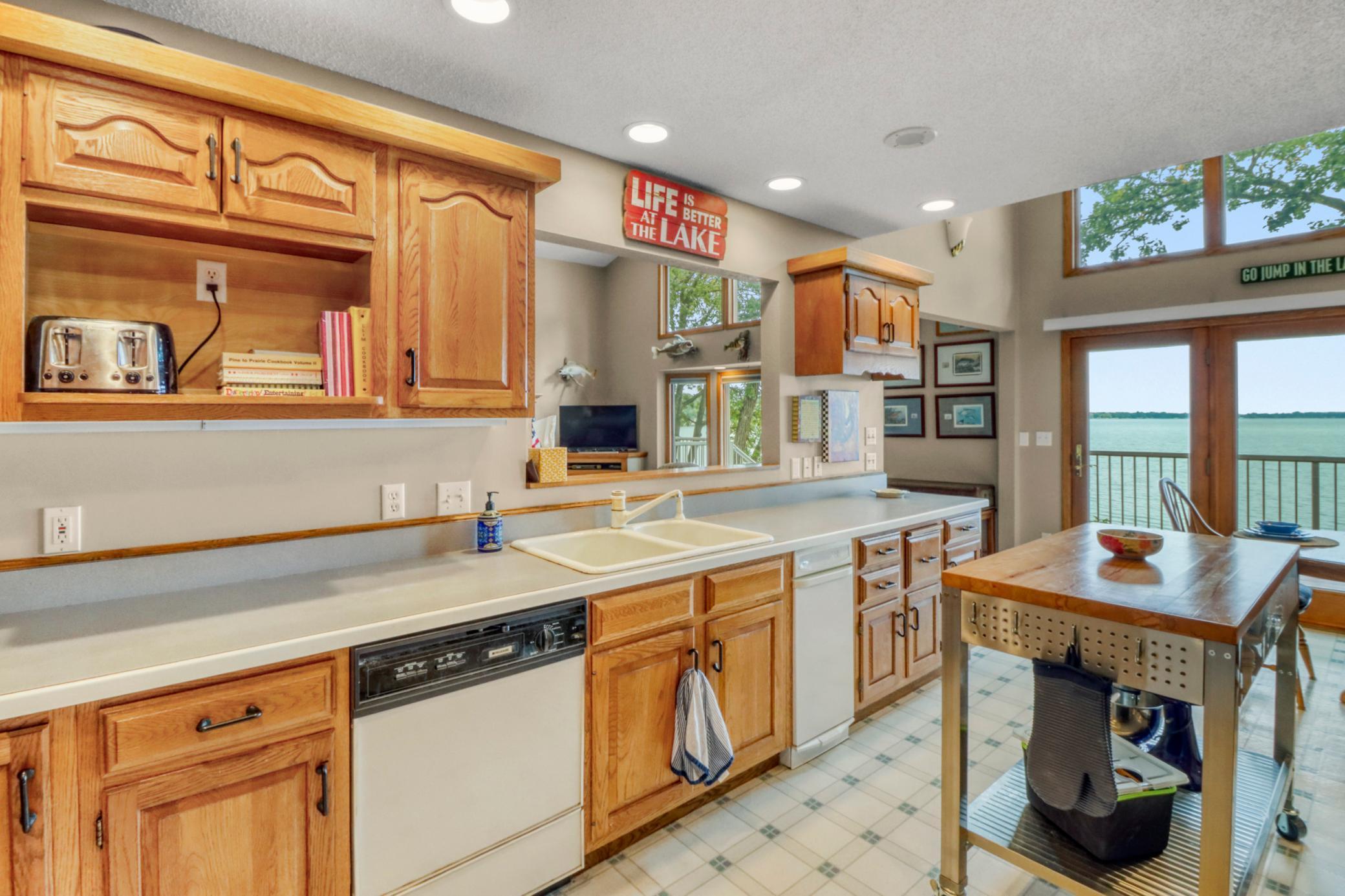 23093 Roosevelt Beach Lane