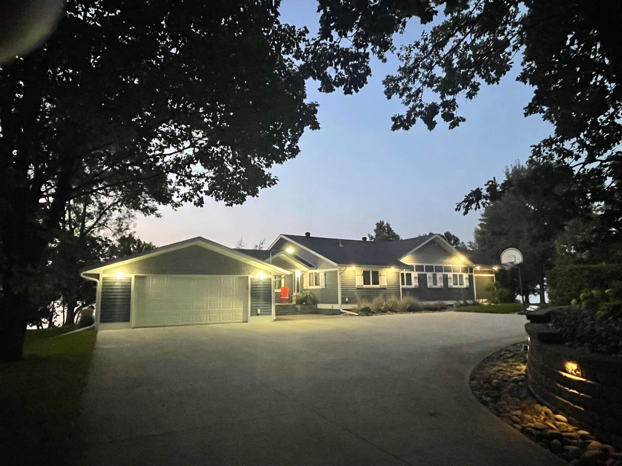 22623 Knollwood Lane