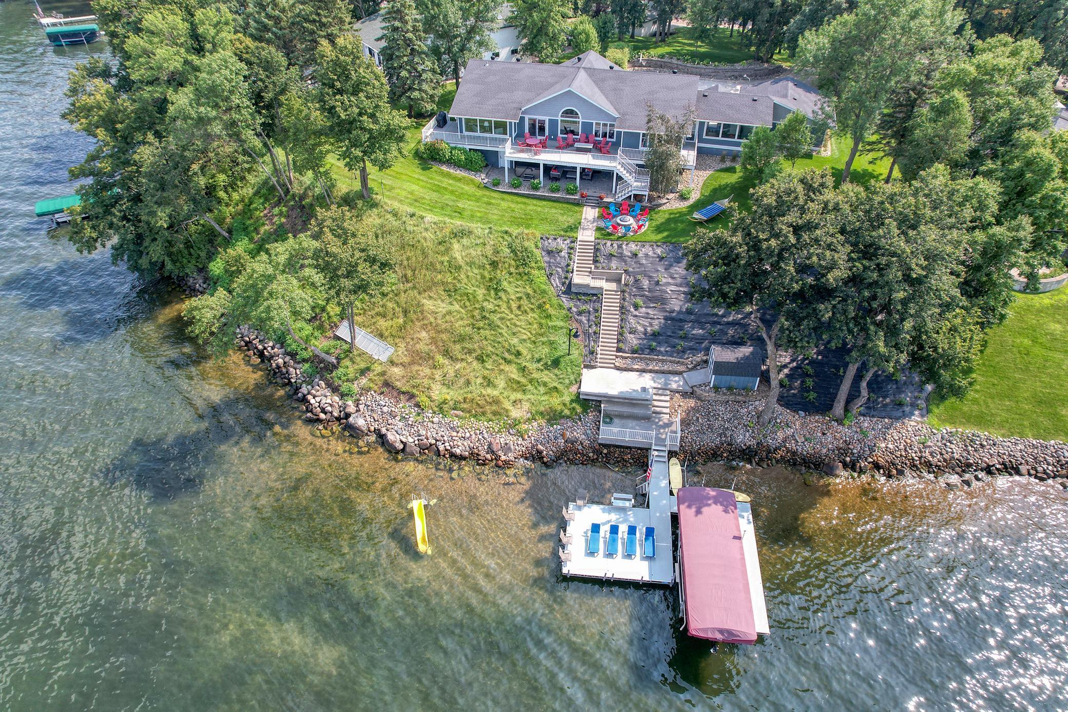22623 Knollwood Lane