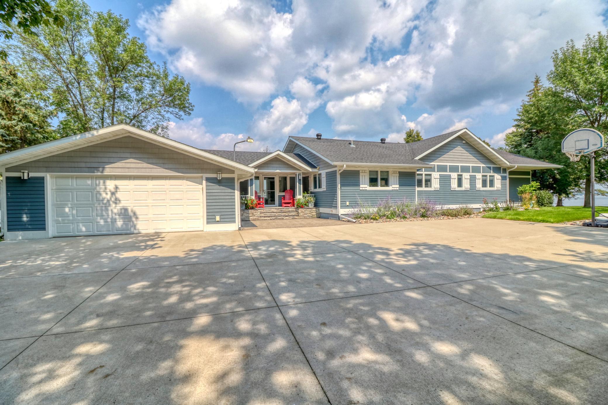 22623 Knollwood Lane