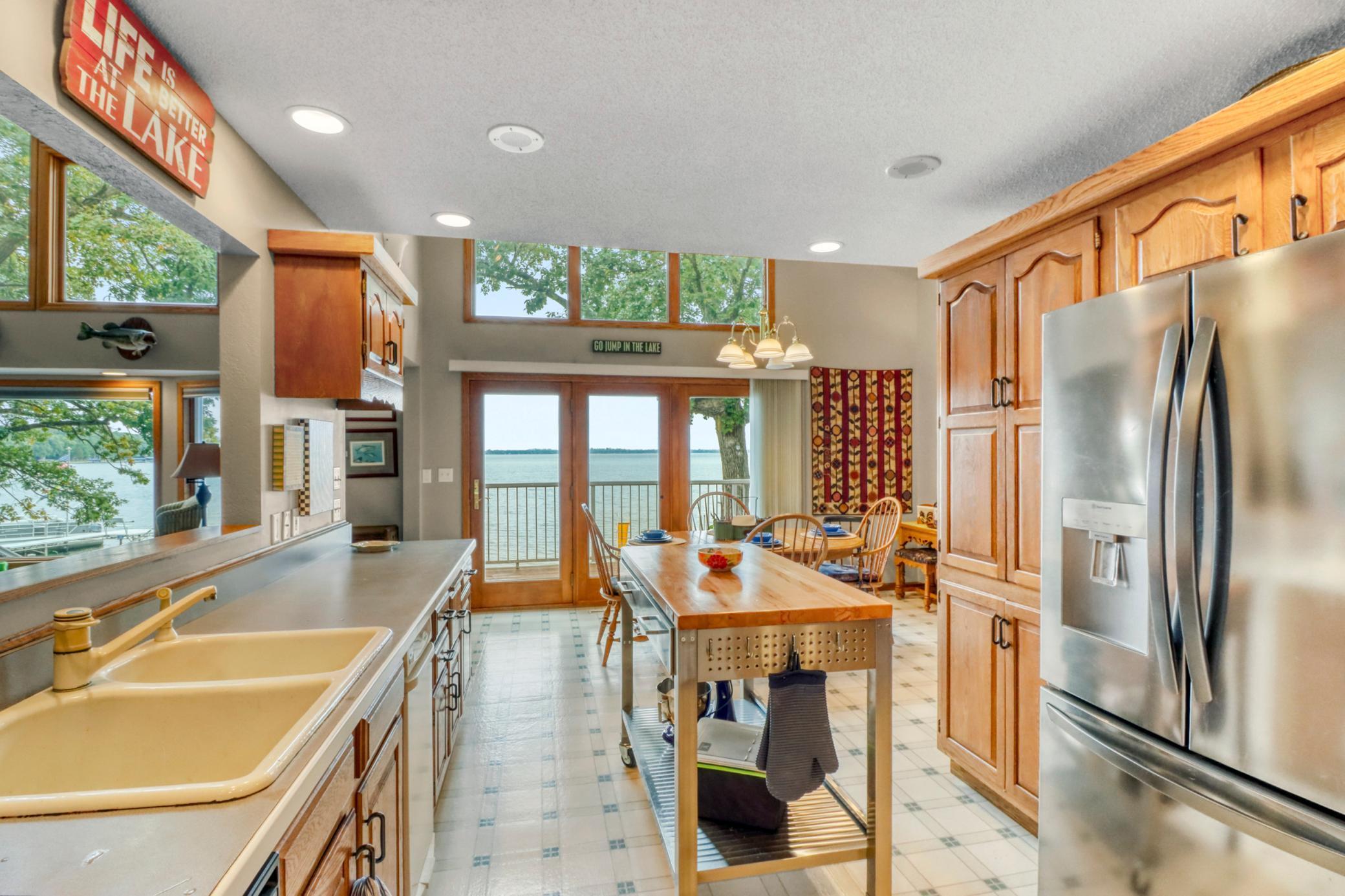 23093 Roosevelt Beach Lane