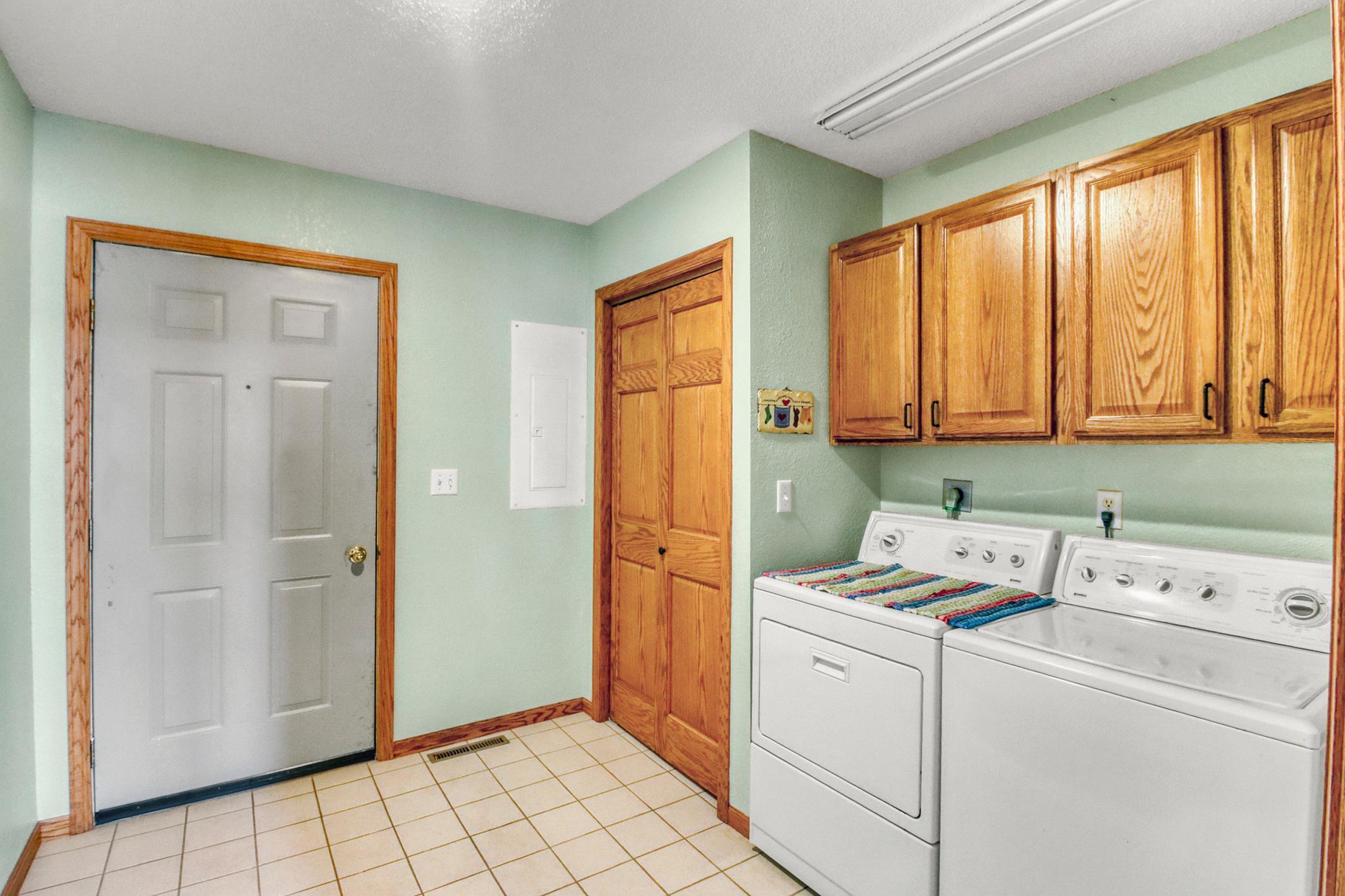 23093 Roosevelt Beach Lane