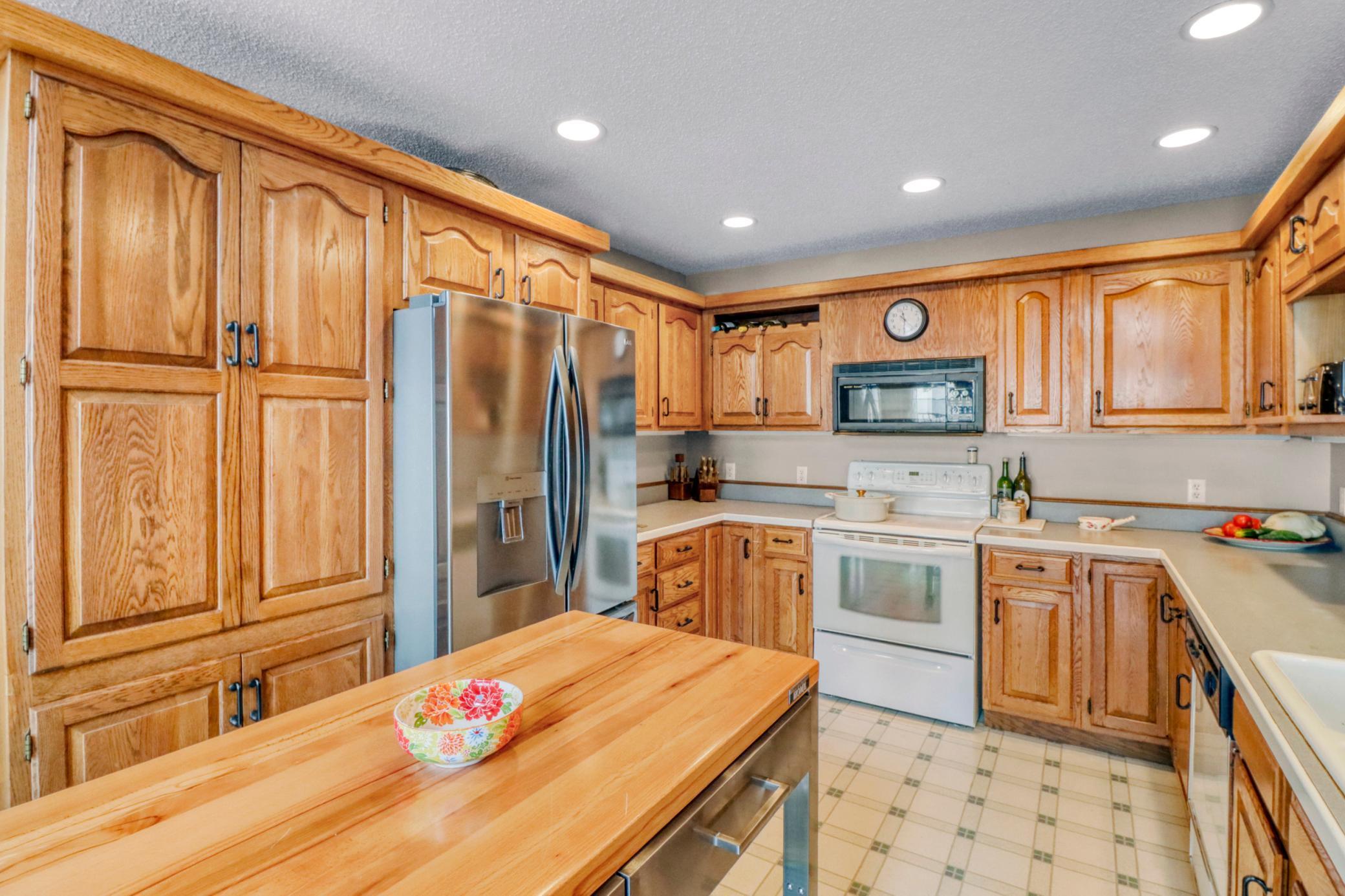 23093 Roosevelt Beach Lane