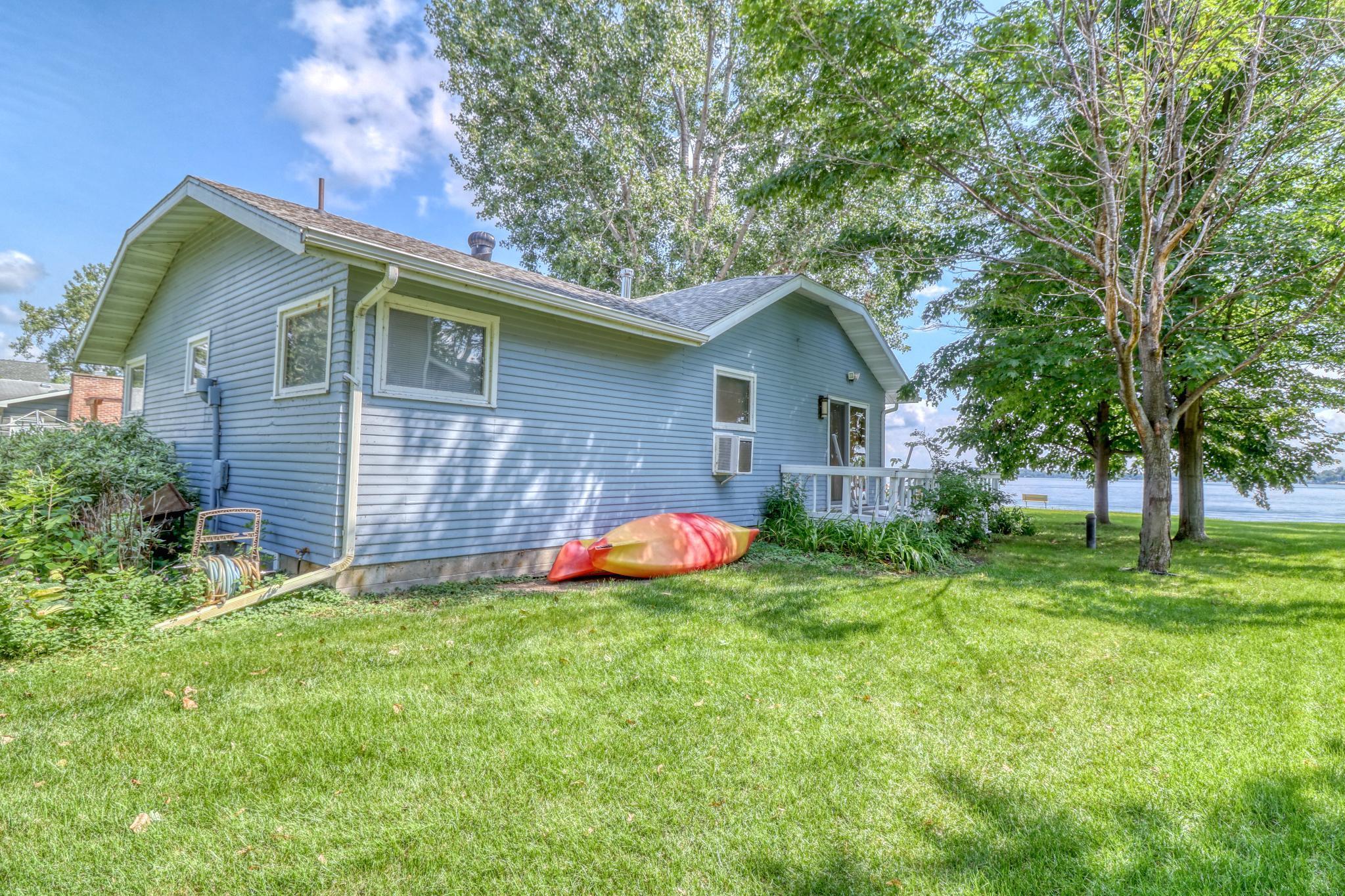 51256 County Highway 9