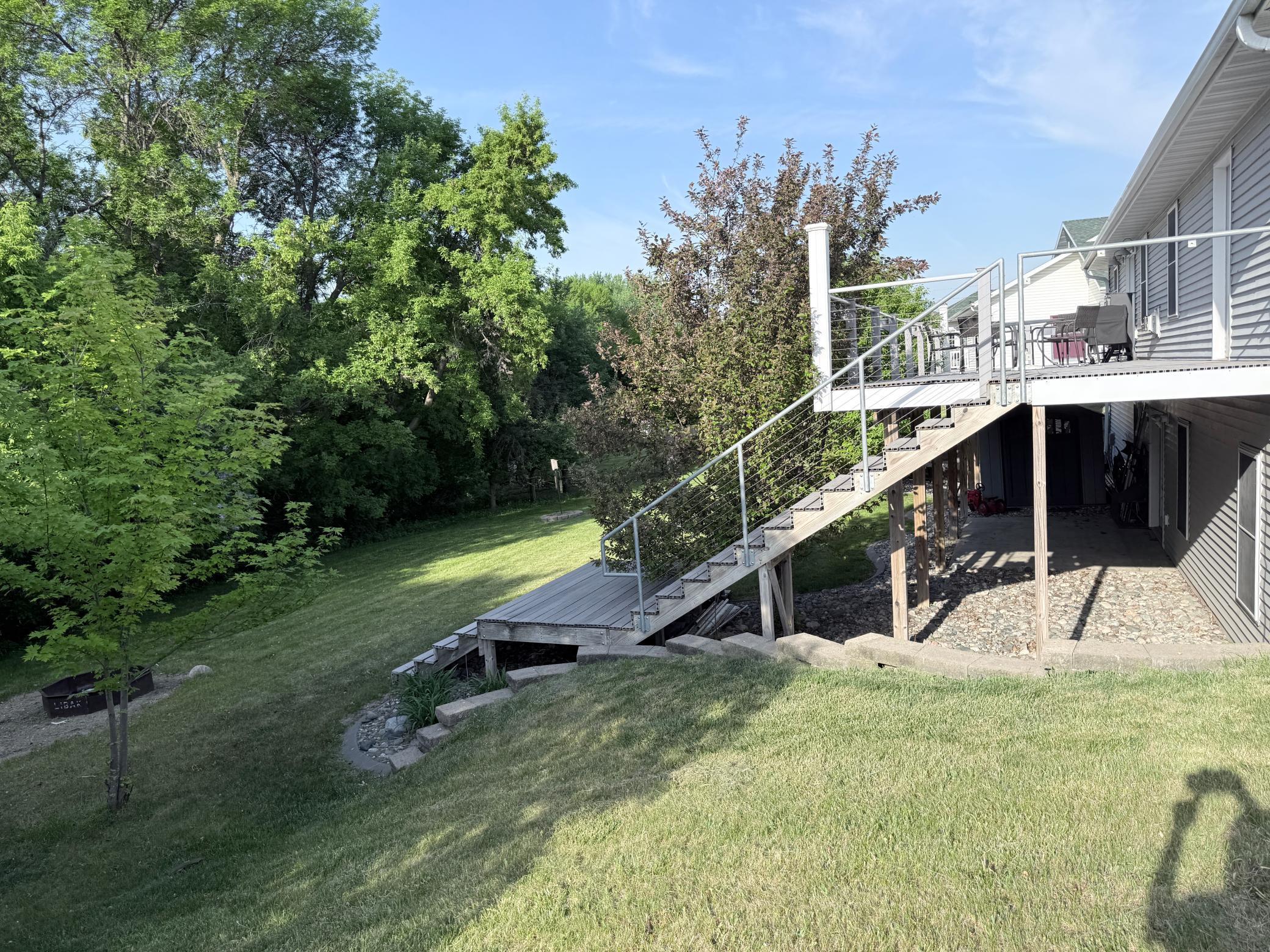 2317 Hillcrest Lane