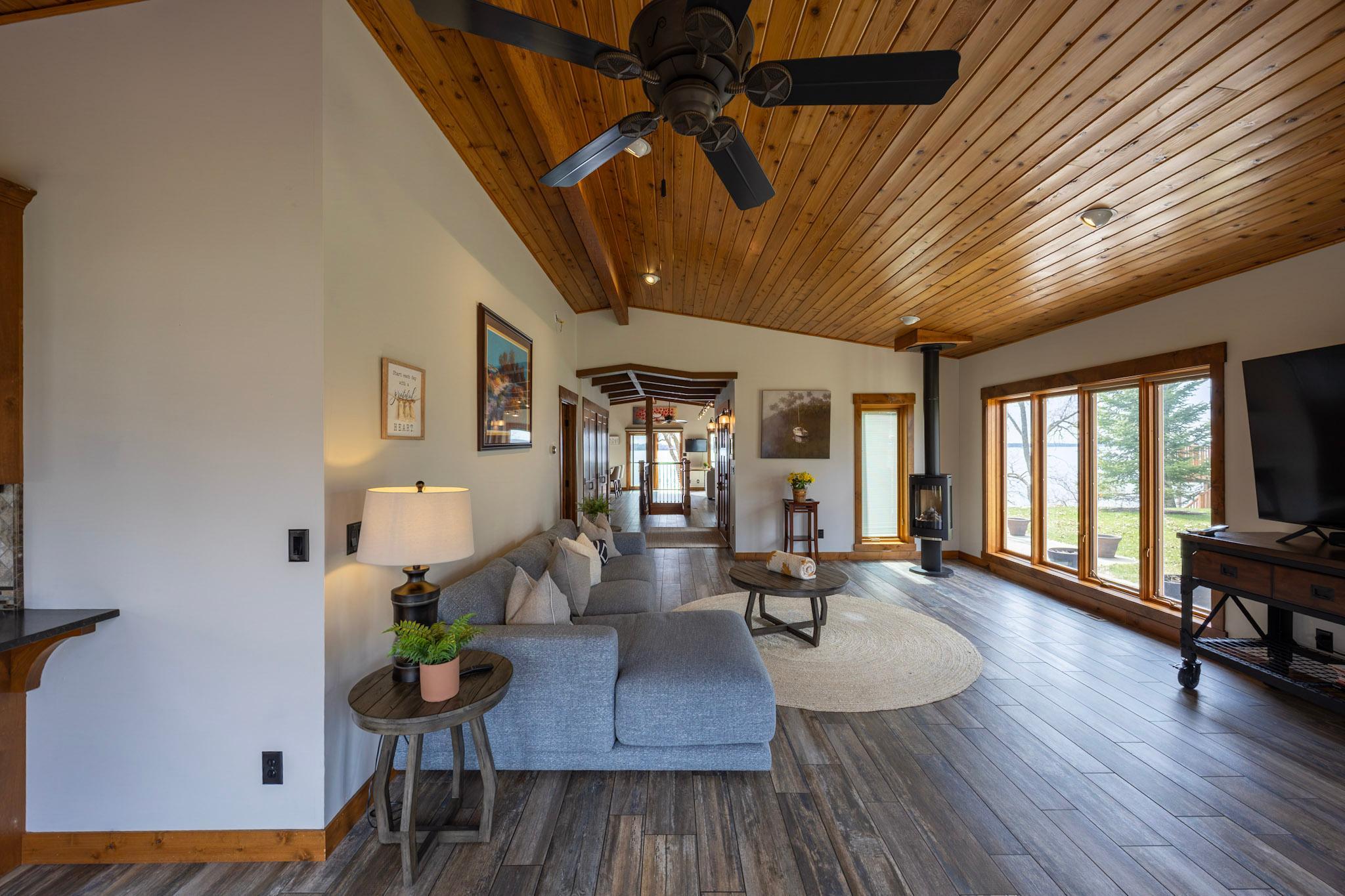 51216 Pelican Point Drive