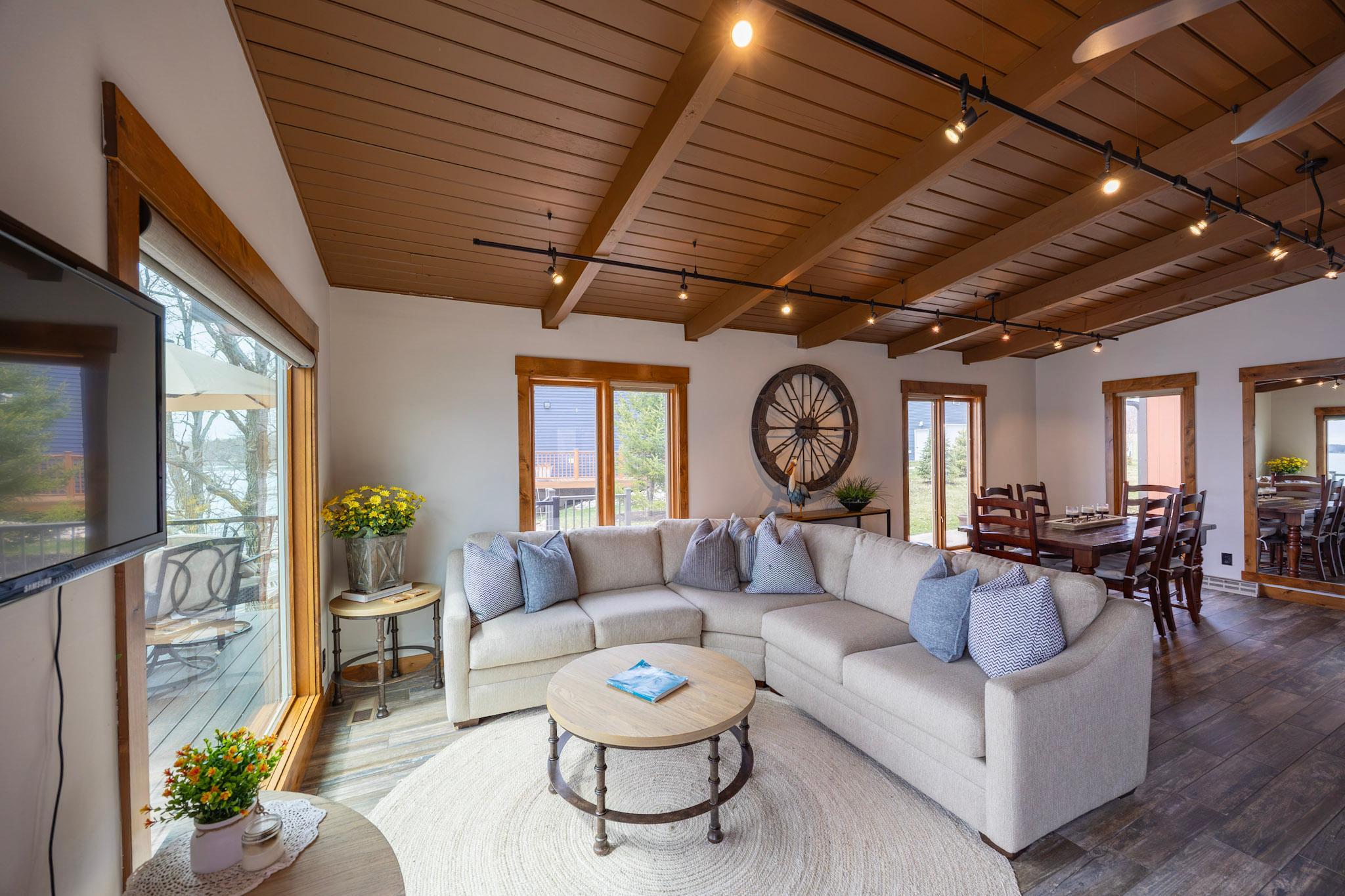 51216 Pelican Point Drive