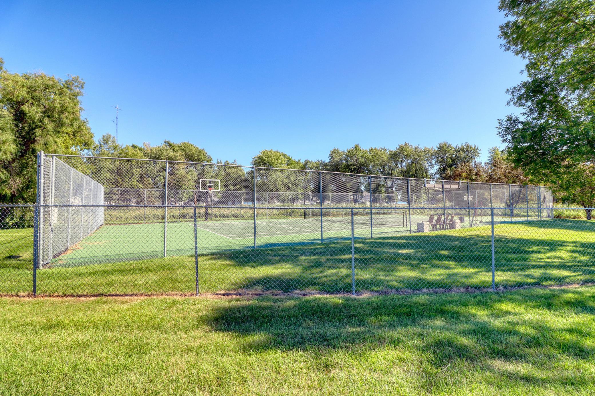 22710 Dunvilla Drive Unit: 6