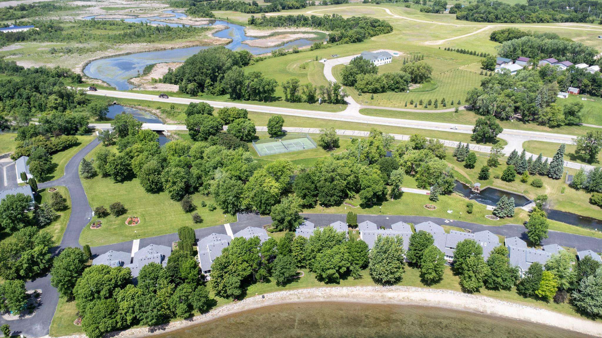 22710 Dunvilla Drive Unit: 6