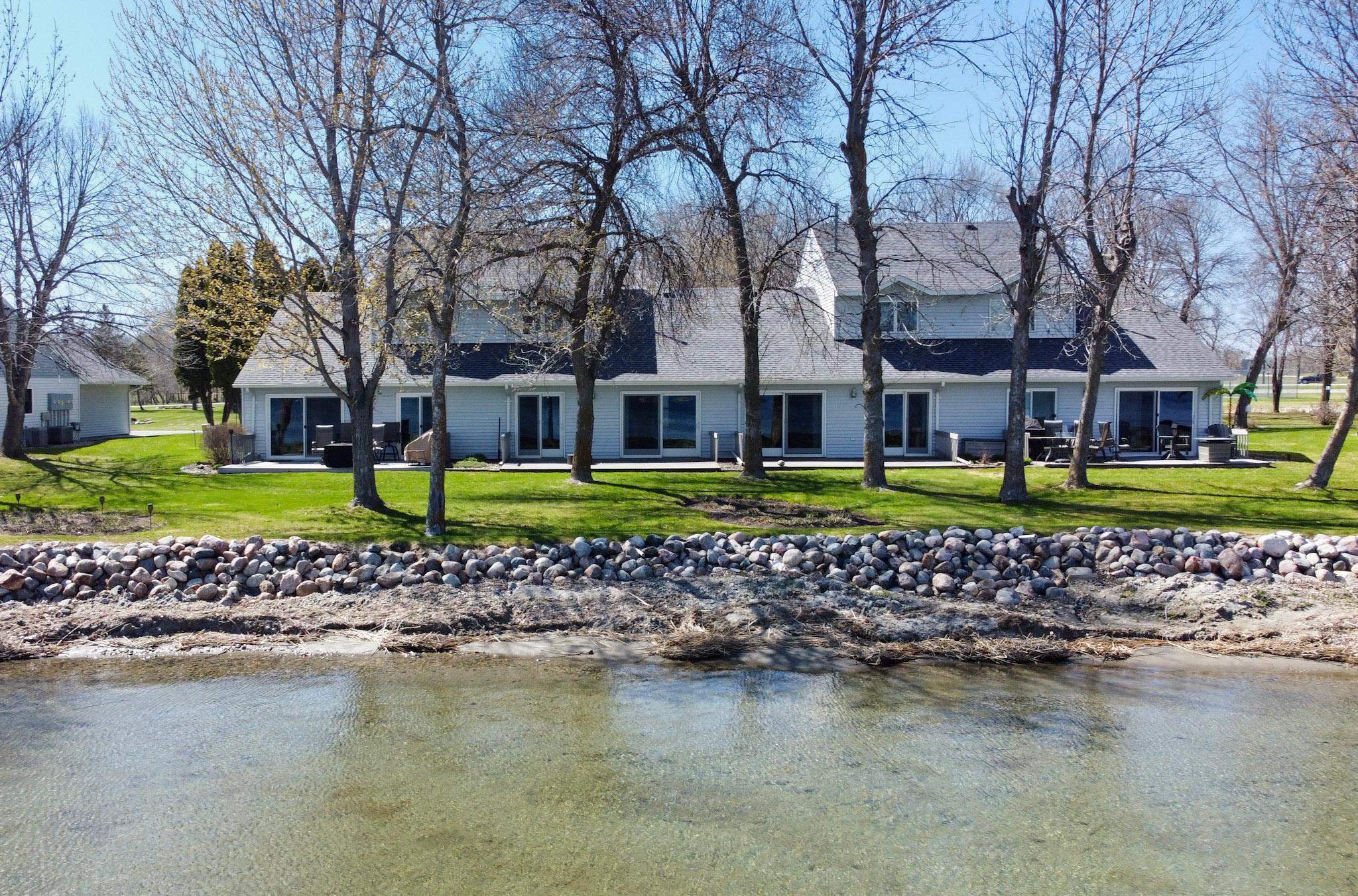 22710 Dunvilla Drive Unit: 6