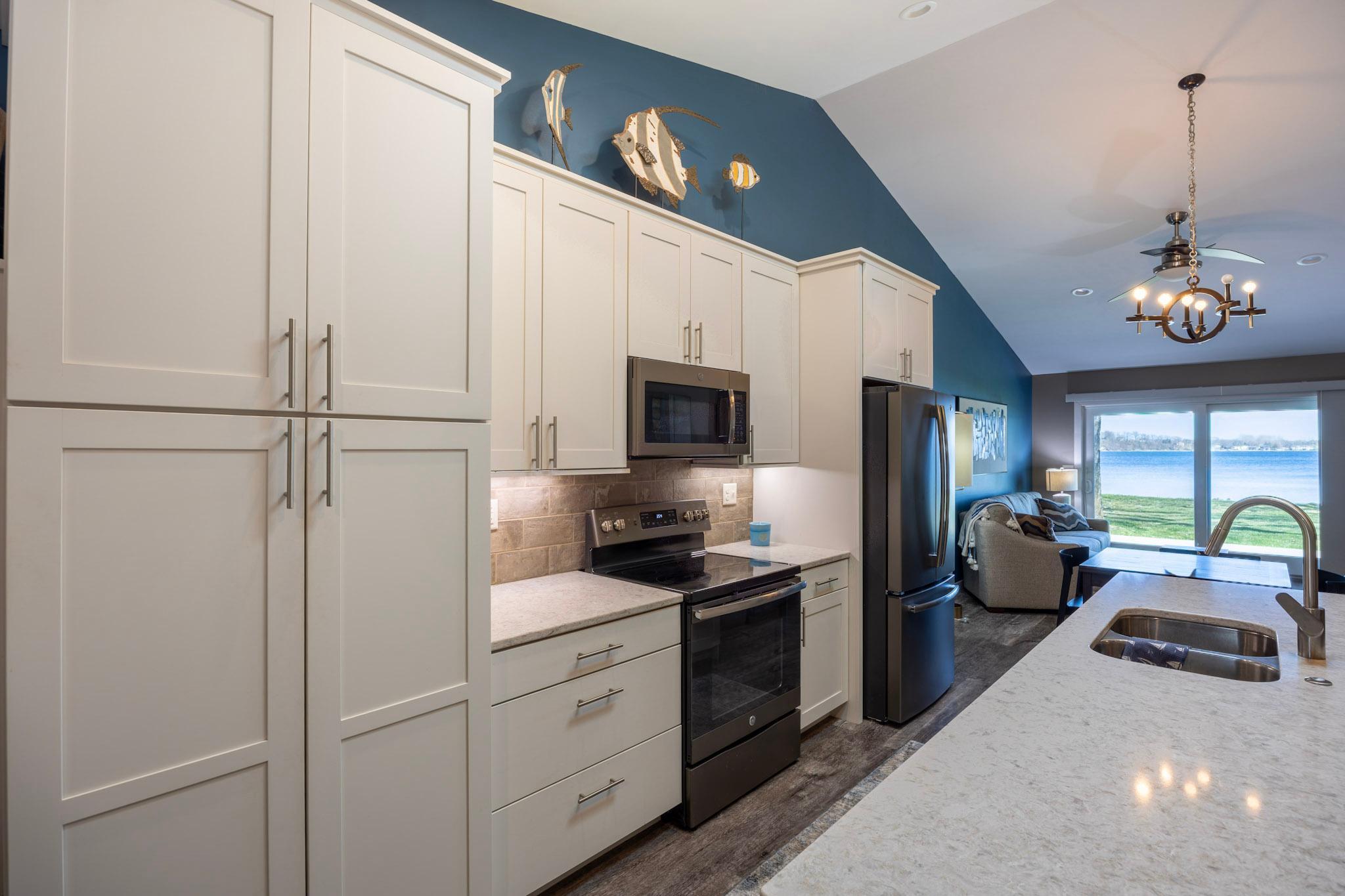 22710 Dunvilla Drive Unit: 6