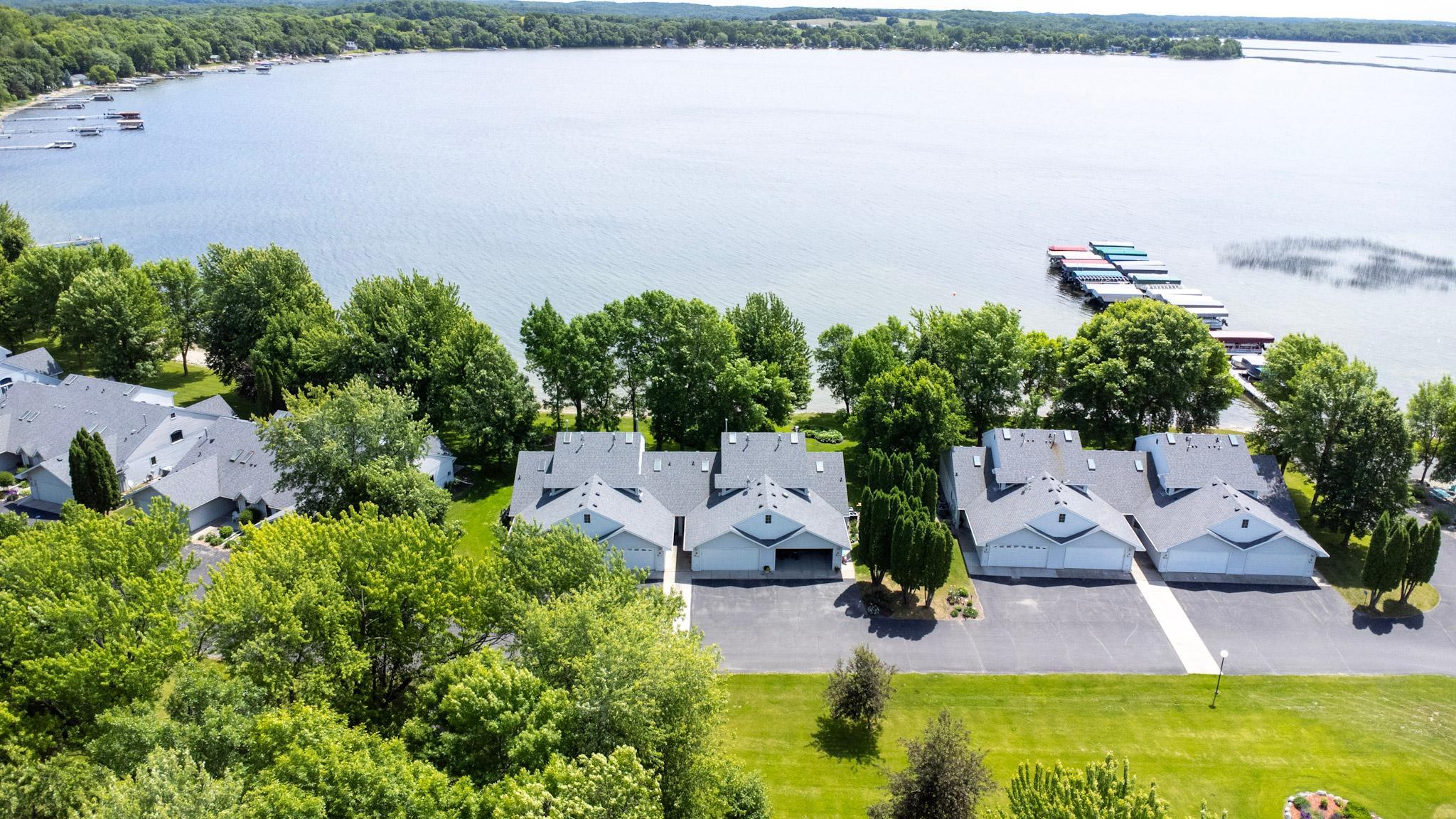 22710 Dunvilla Drive Unit: 6