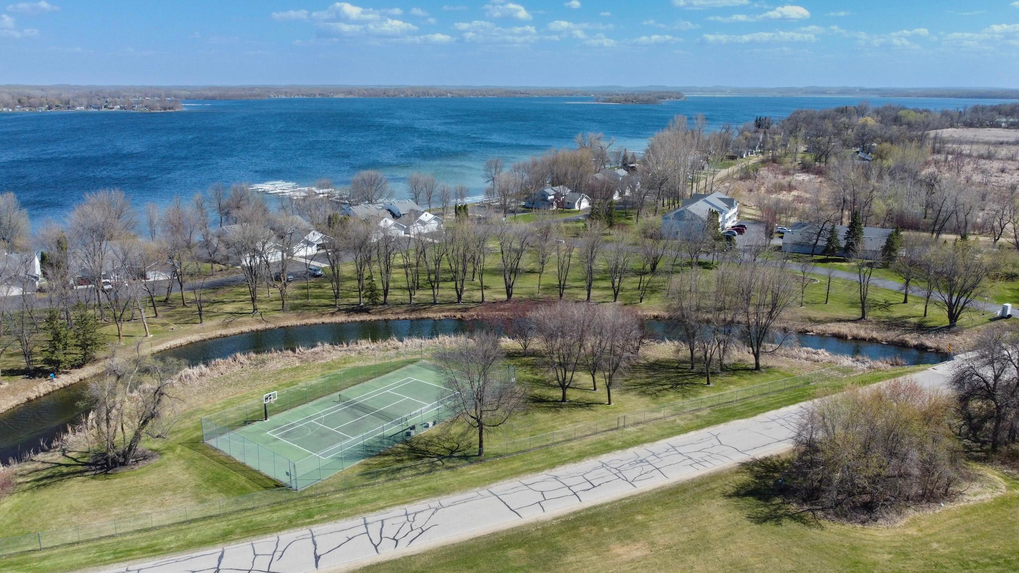 22710 Dunvilla Drive Unit: 6