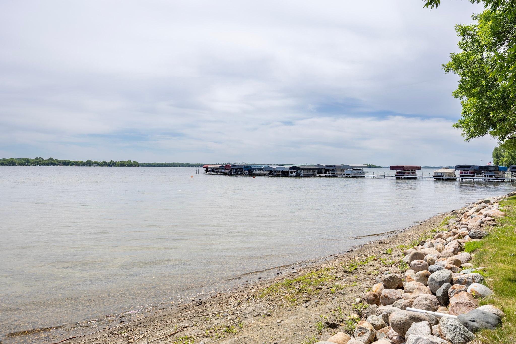 22710 Dunvilla Drive Unit: 6