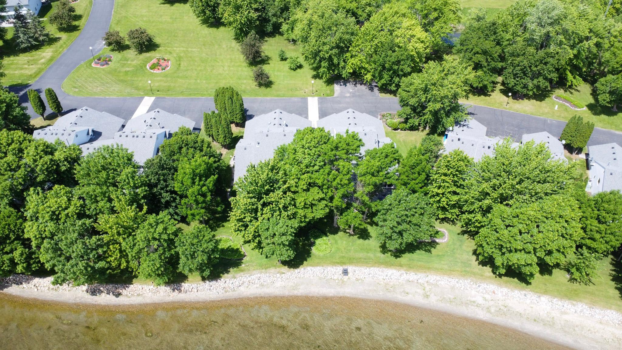 22710 Dunvilla Drive Unit: 6
