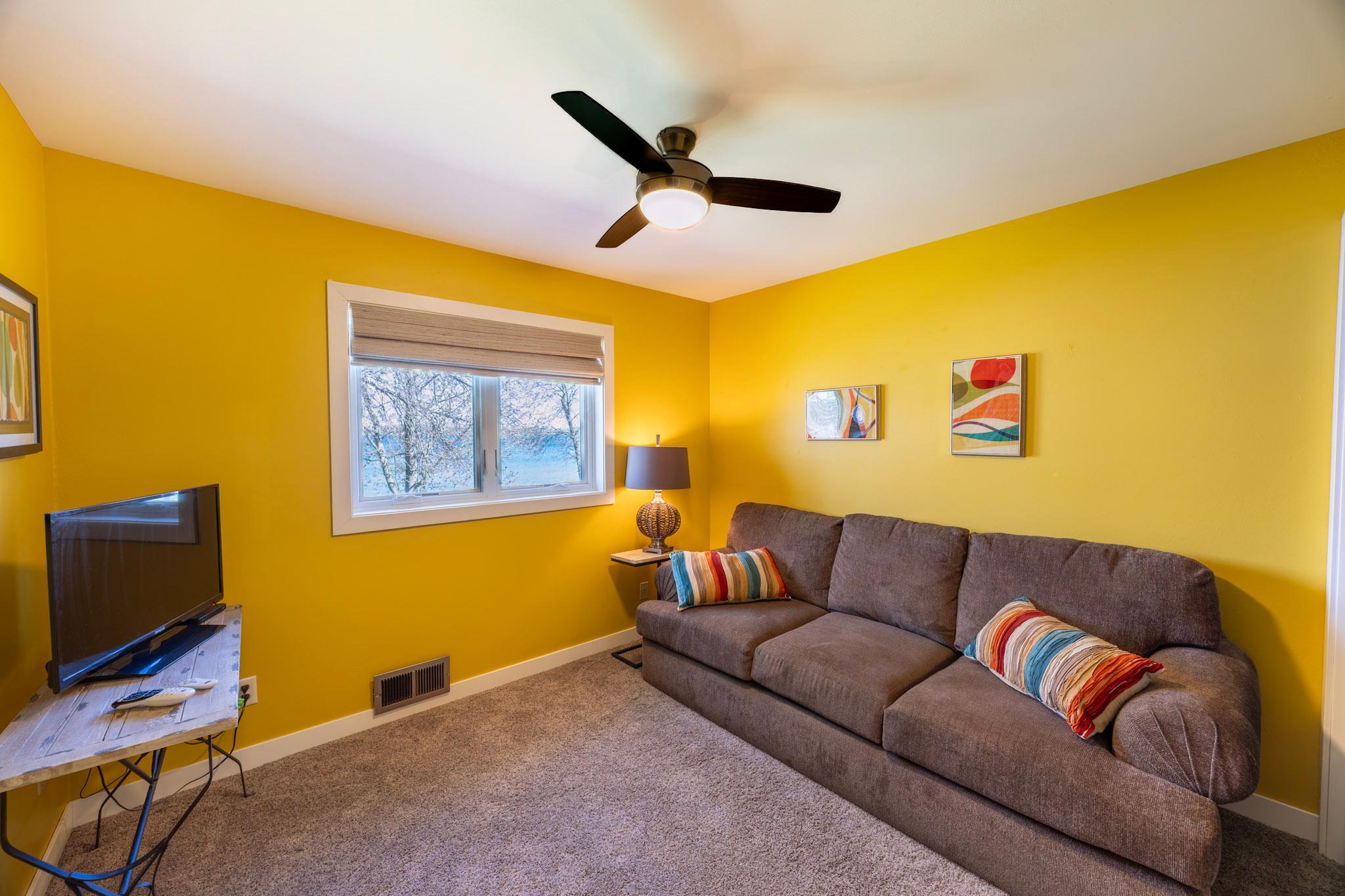 22710 Dunvilla Drive Unit: 6