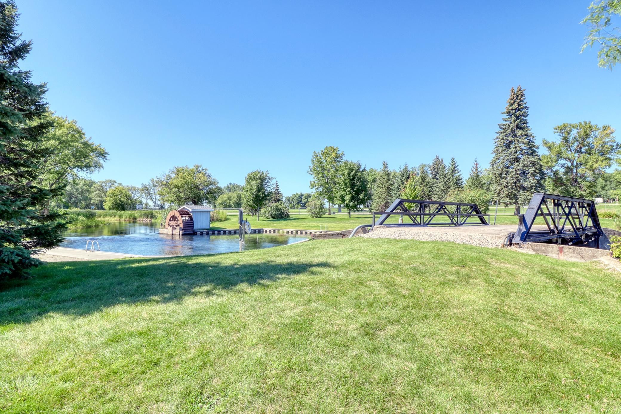 22710 Dunvilla Drive Unit: 6