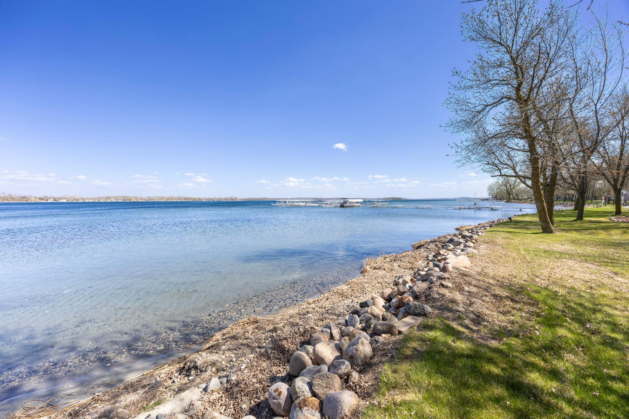 22710 Dunvilla Drive Unit: 6
