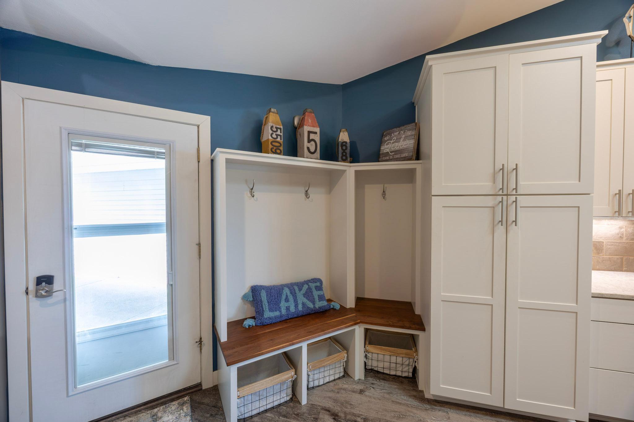22710 Dunvilla Drive Unit: 6