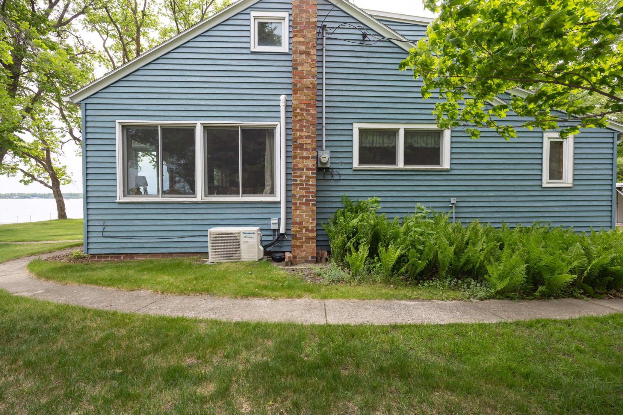 22558 Senns Beach Drive