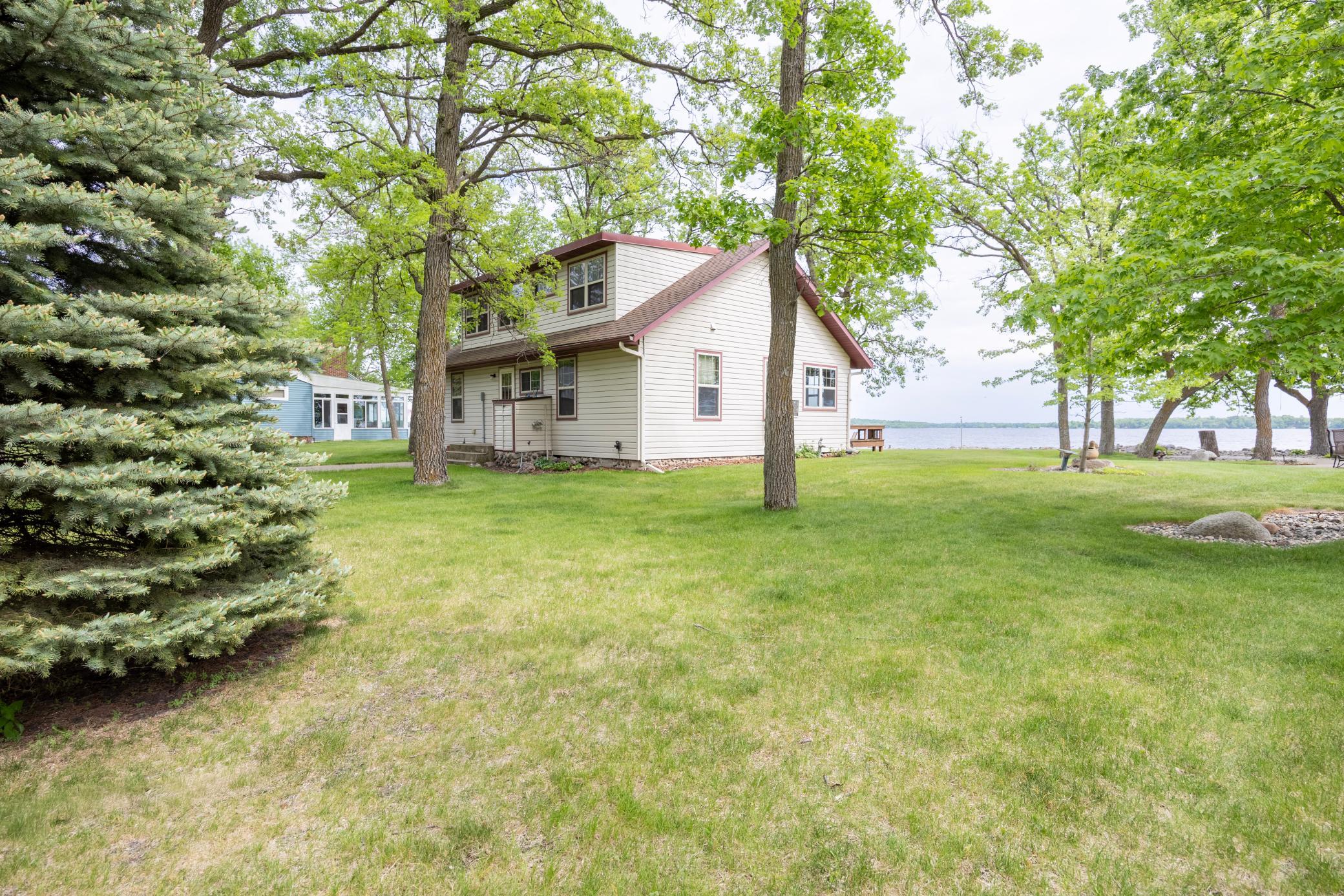 22558 Senns Beach Drive