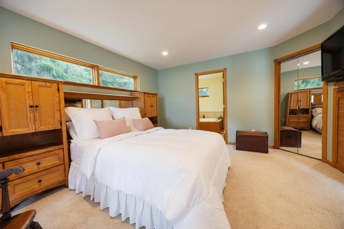 44114 Outlet Beach Road