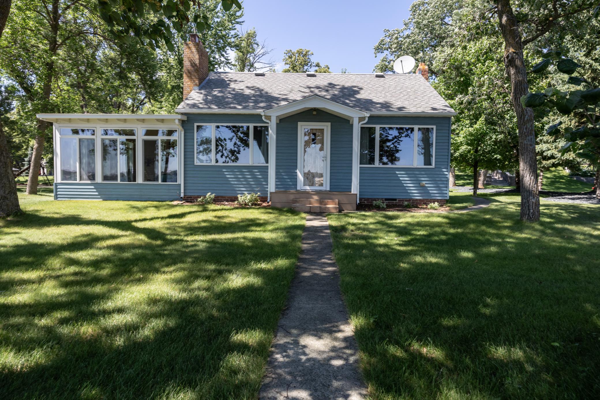 22558 Senns Beach Drive