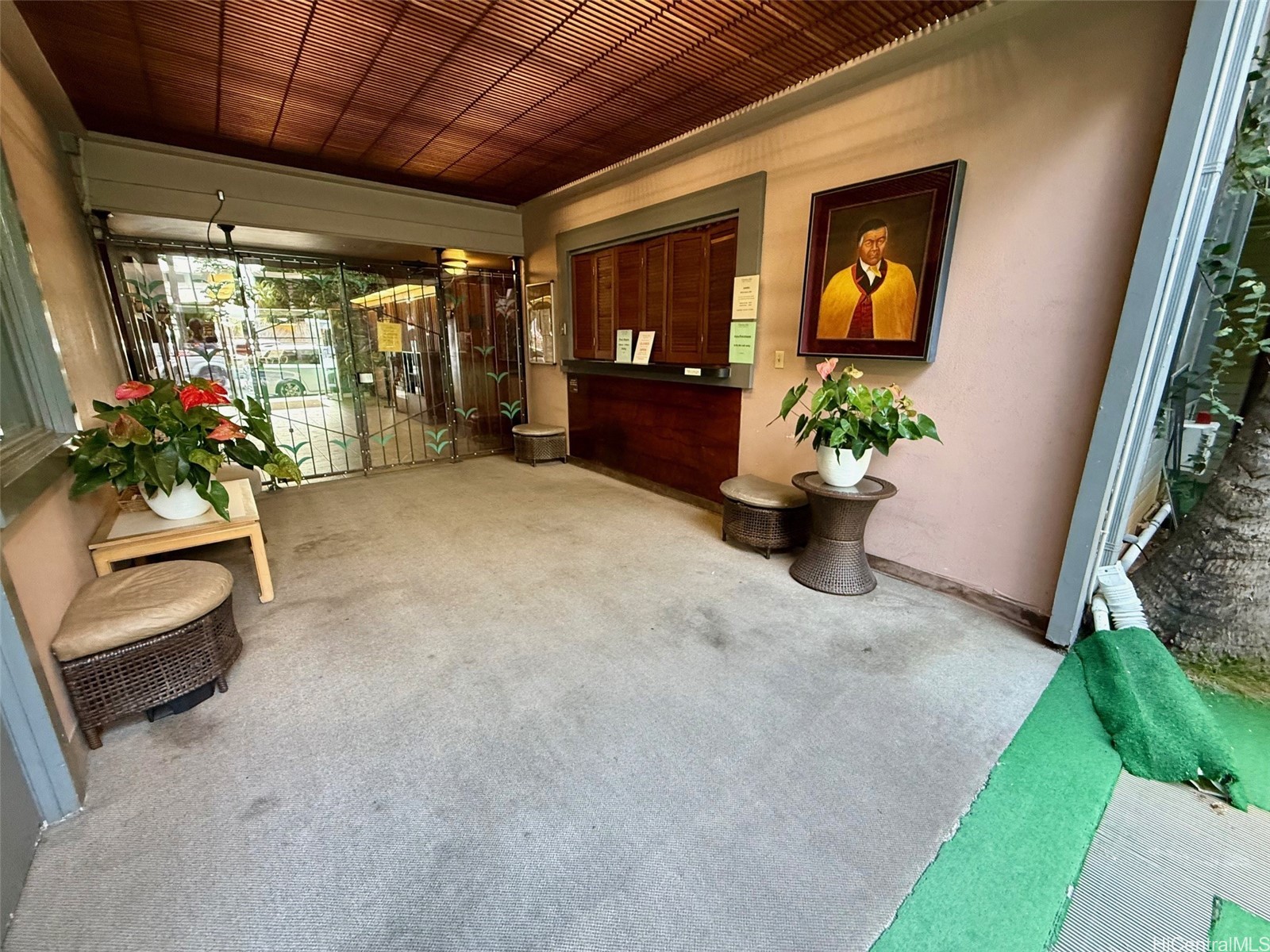 417 Nohonani Street 102