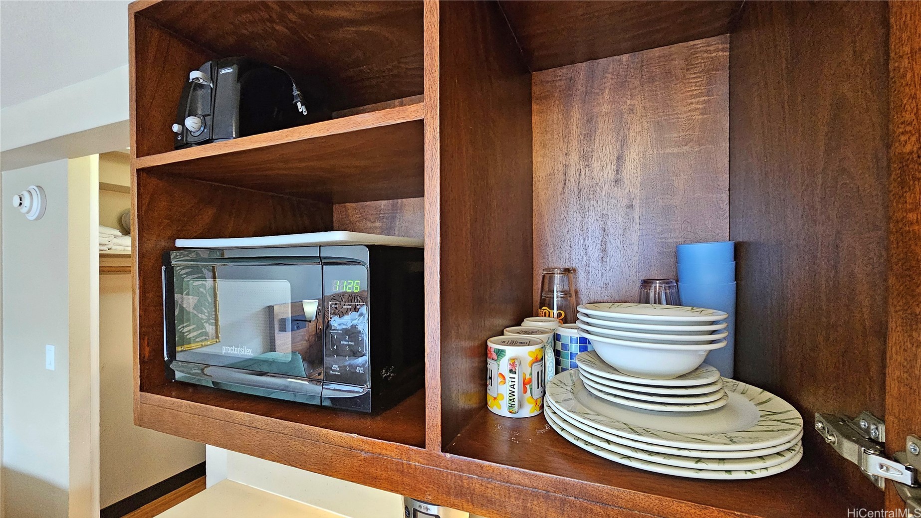 2425 Kuhio Avenue 502