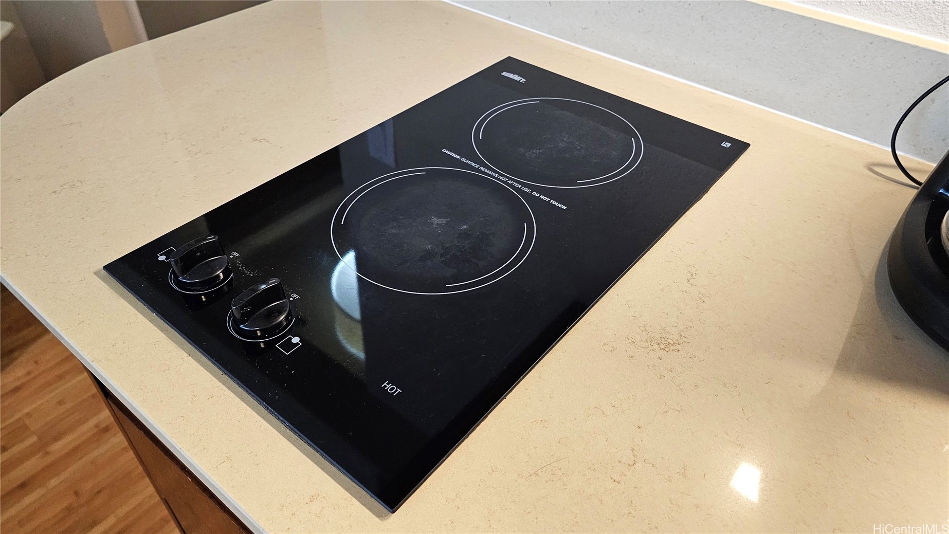 2425 Kuhio Avenue 502