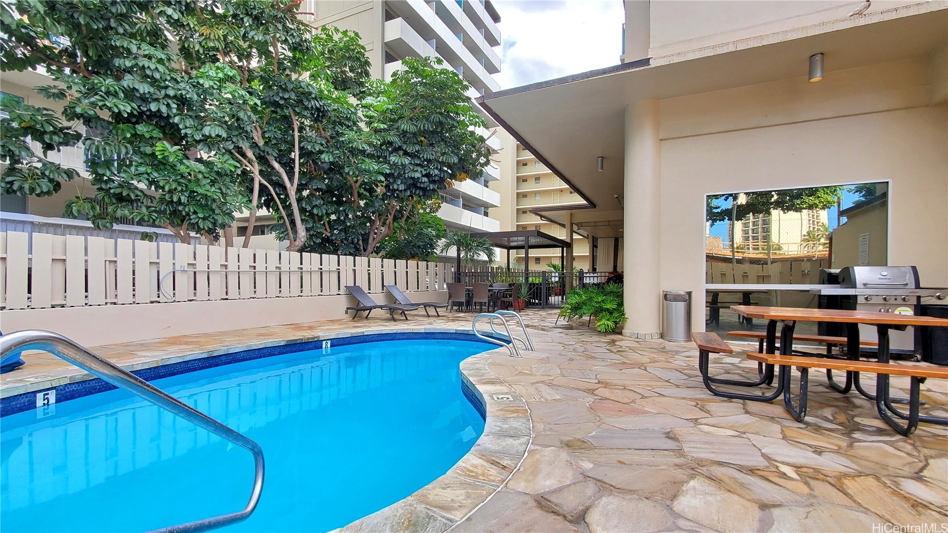 444 Kanekapolei Street 610