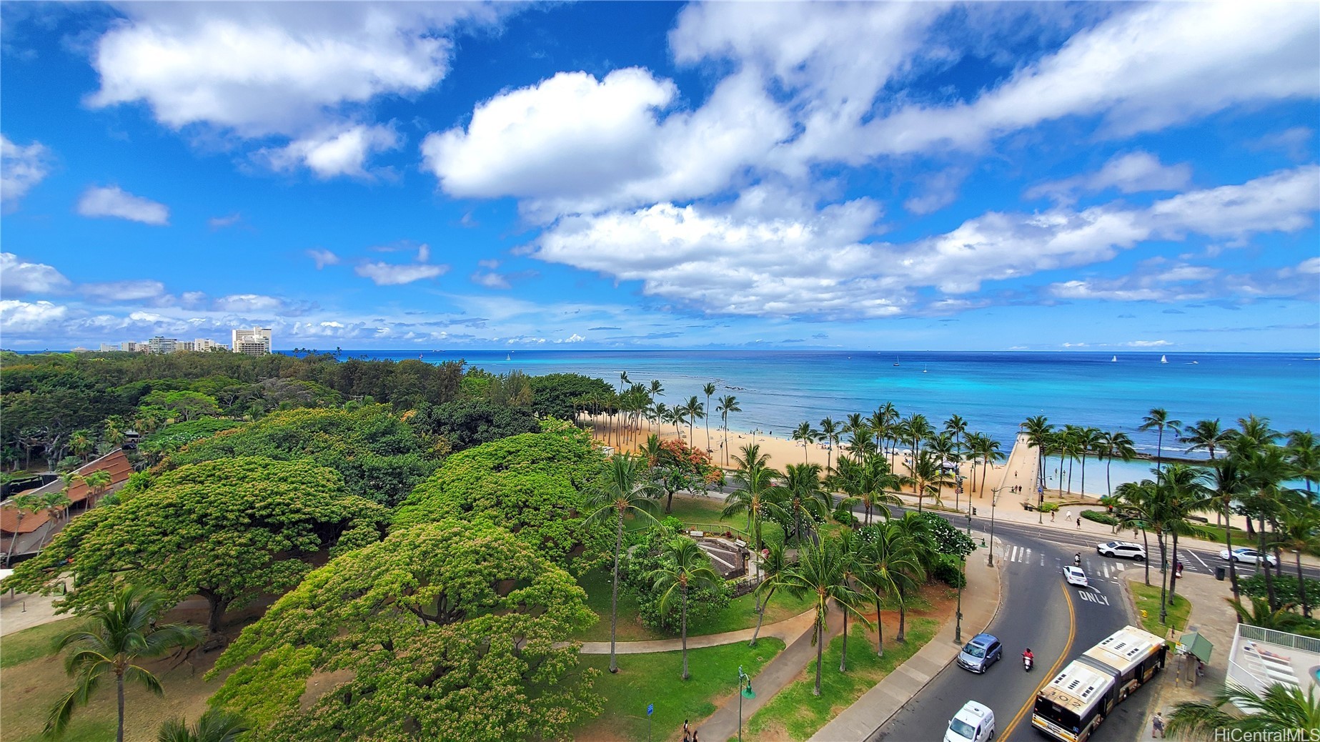 134 Kapahulu Avenue 802