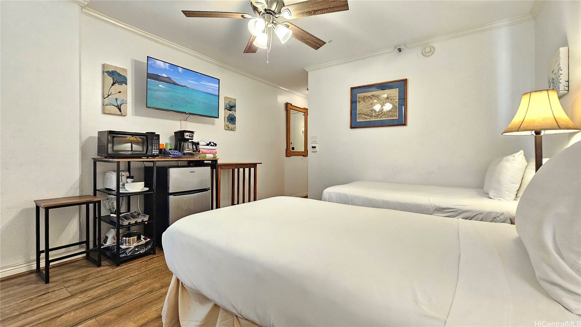 134 Kapahulu Avenue 802