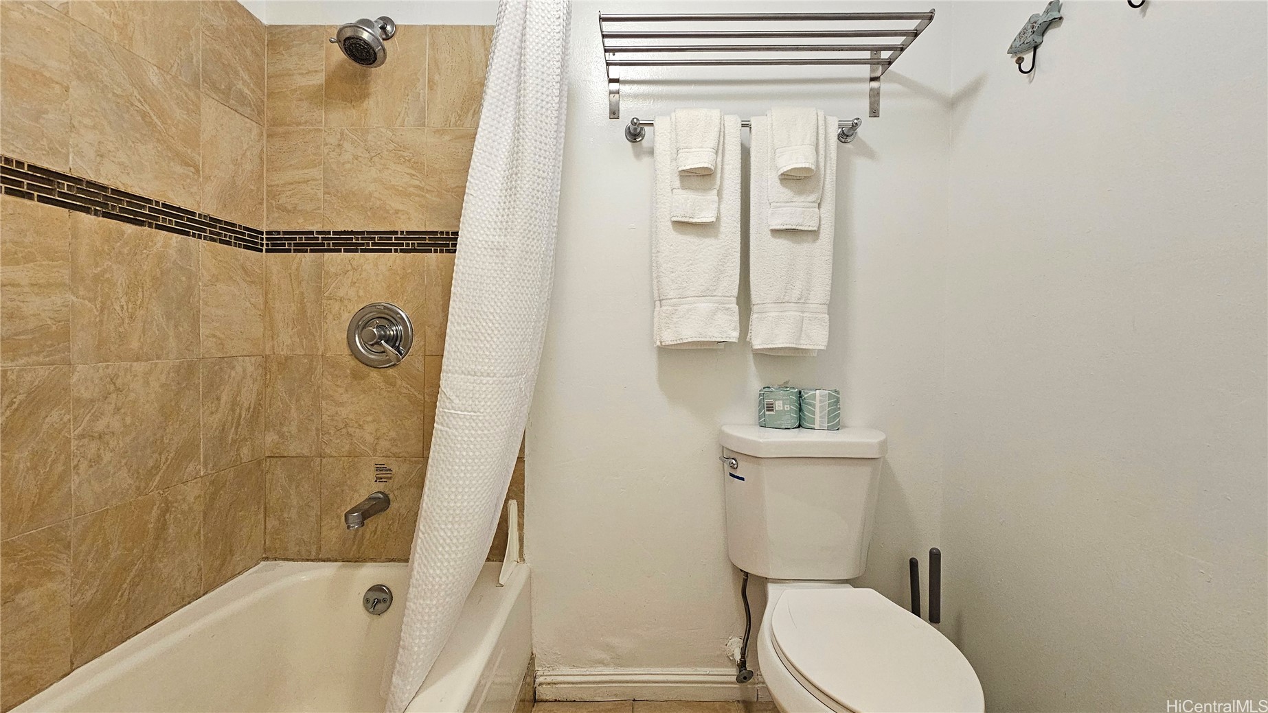 134 Kapahulu Avenue 802