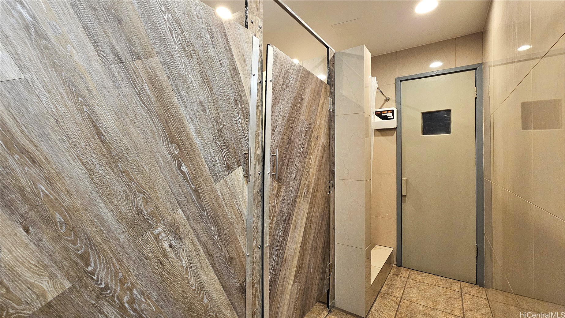 444 Nahua Street 2205