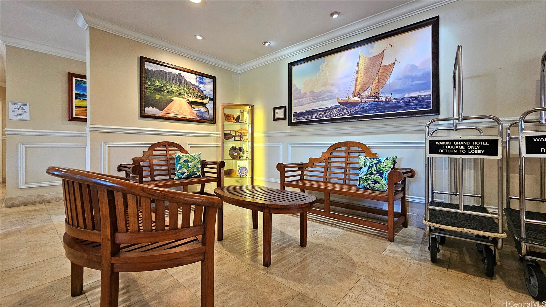 134 Kapahulu Avenue 801