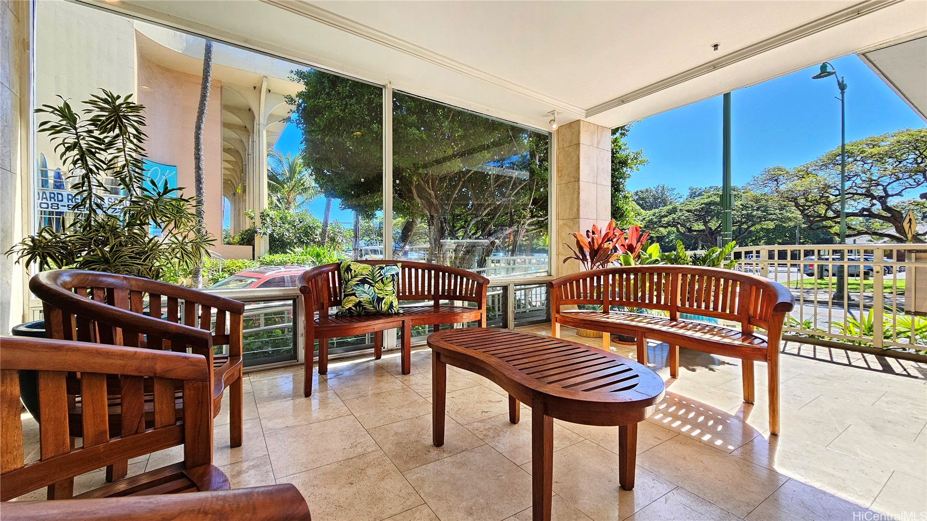 134 Kapahulu Avenue 801