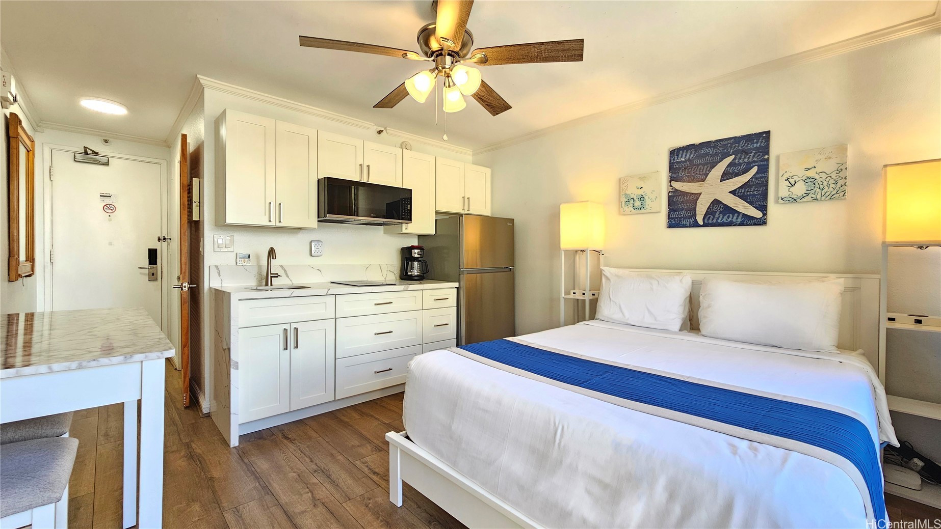 134 Kapahulu Avenue 802