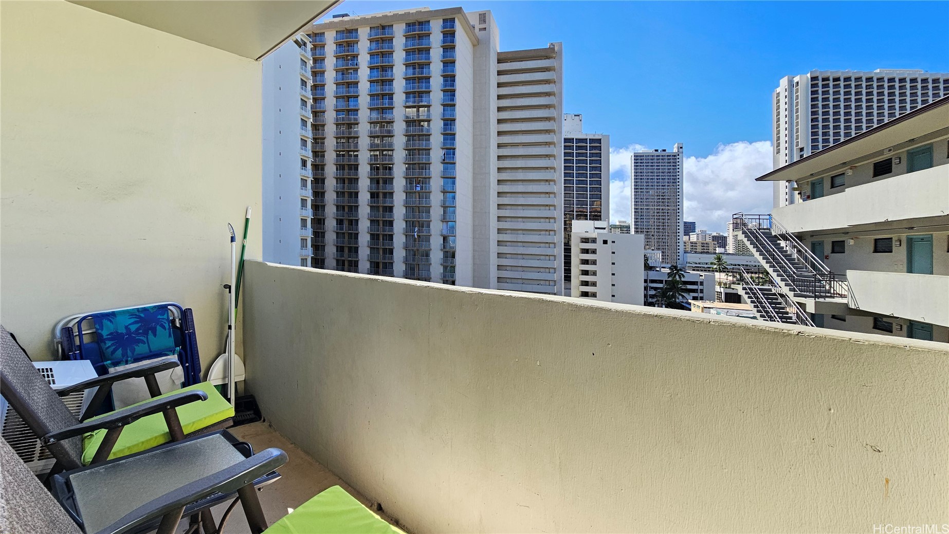 134 Kapahulu Avenue 802