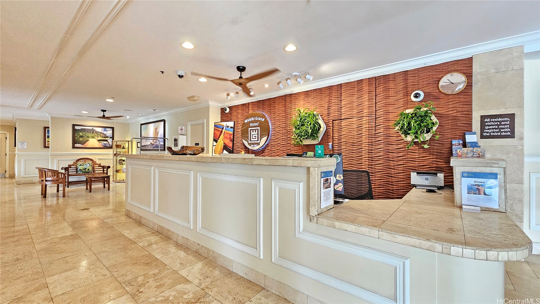 134 Kapahulu Avenue 802