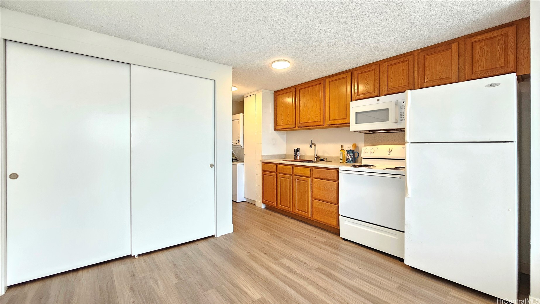 1025 Maunaihi Place 105