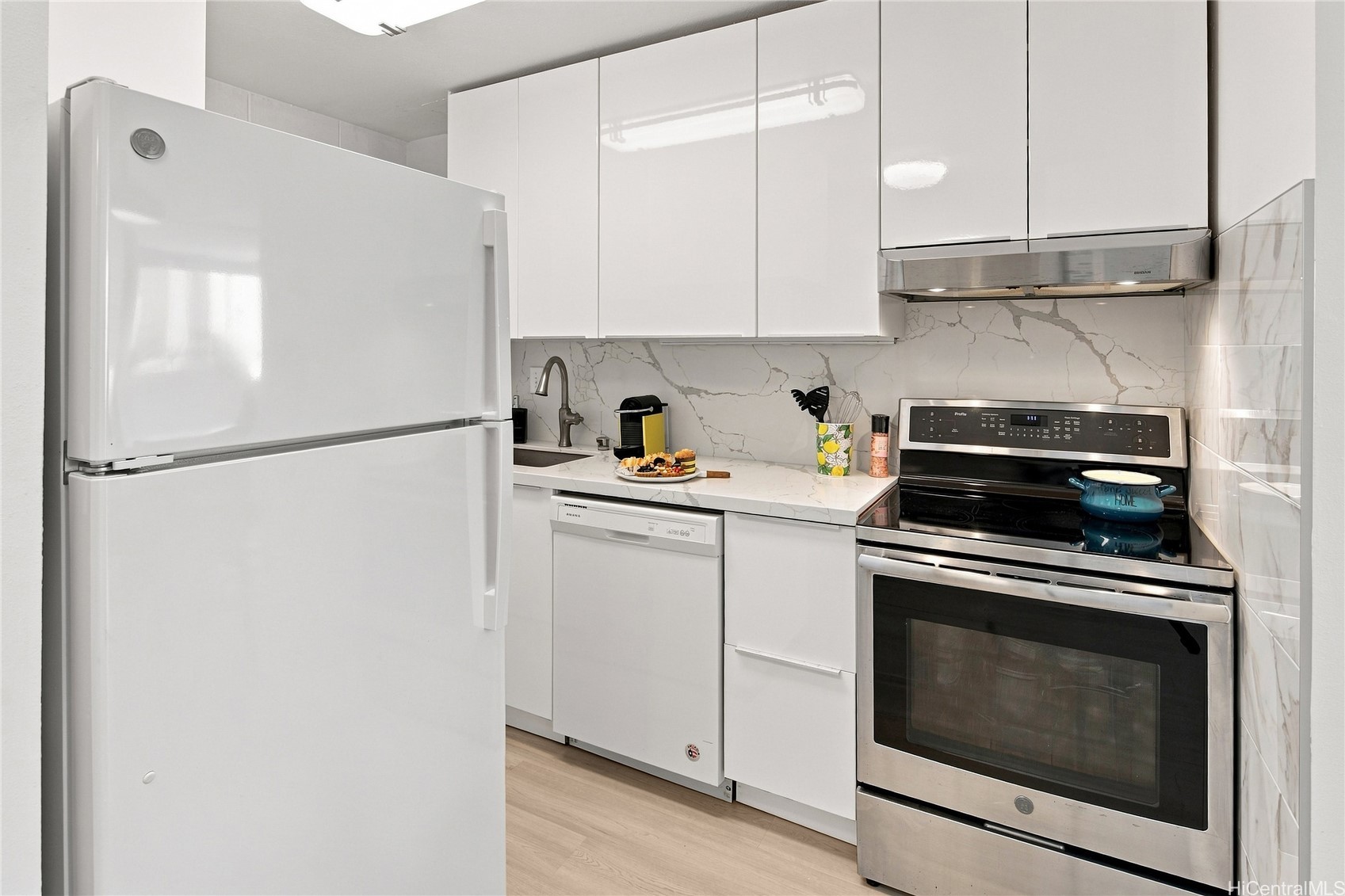 435 Seaside Avenue 701