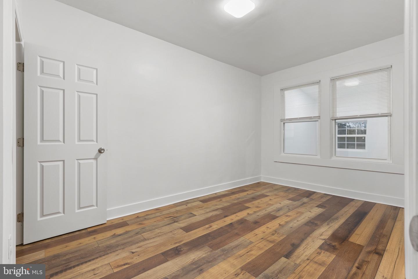 1512 ISHERWOOD ST NE #4