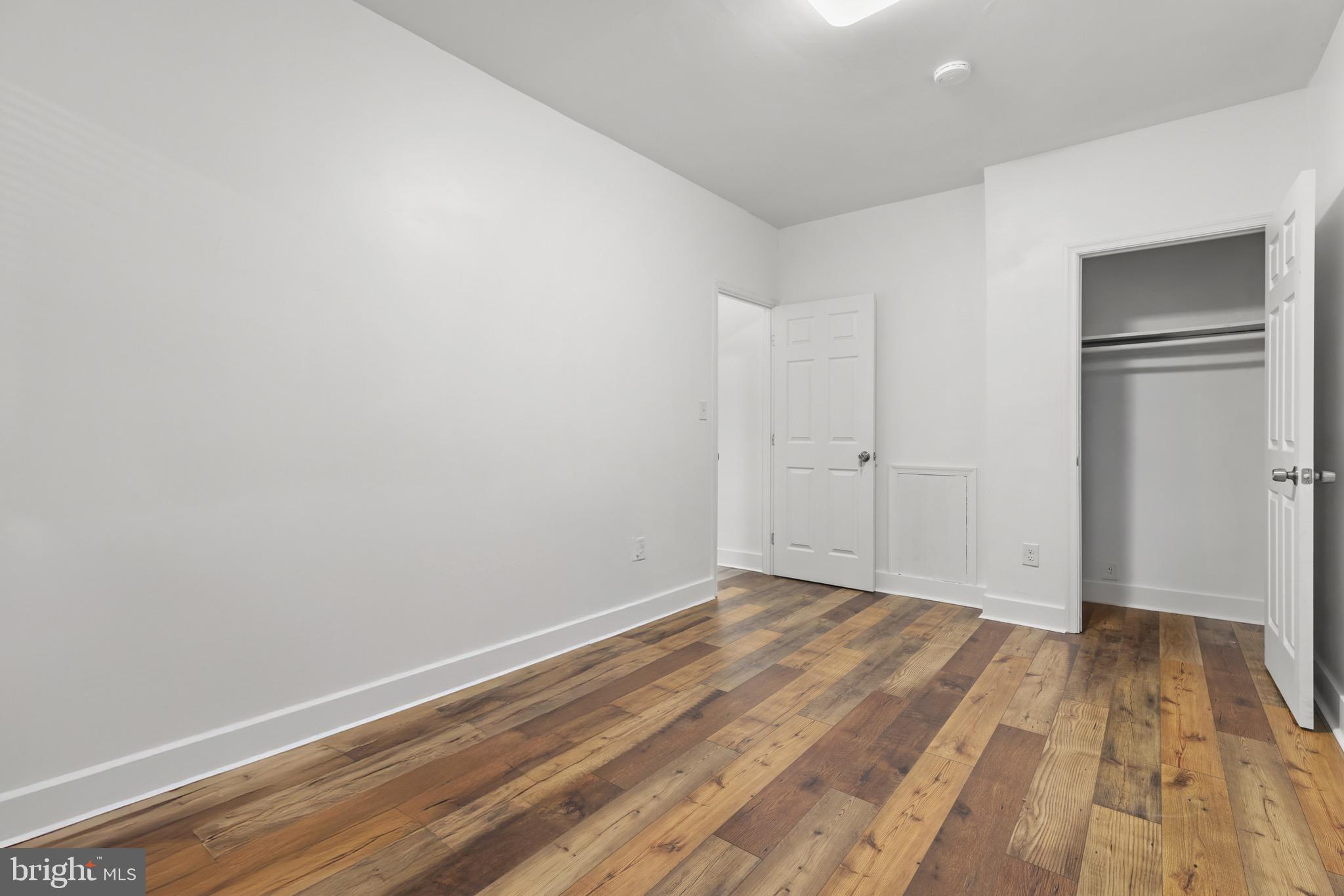 1512 ISHERWOOD ST NE #4