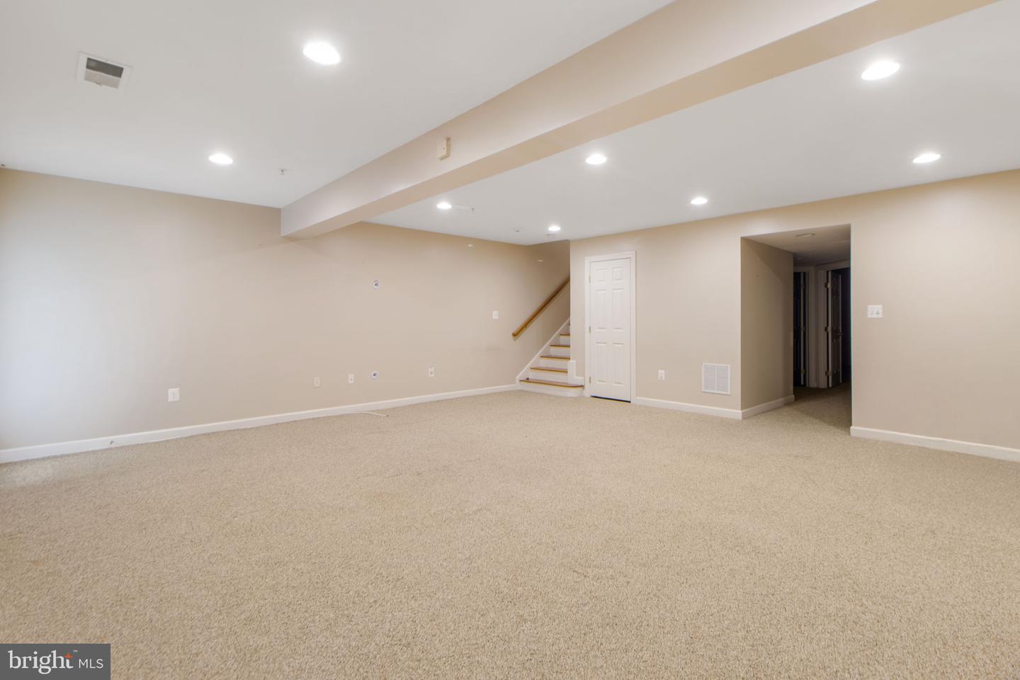 1545 Rutland Way