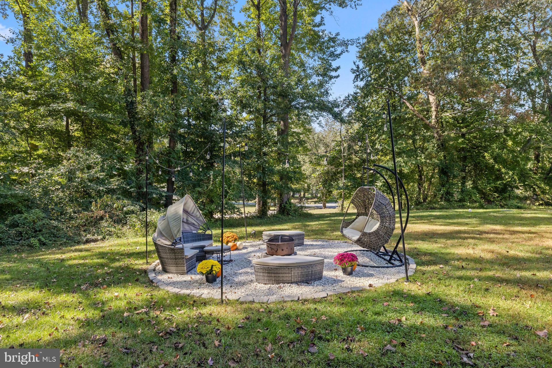 99 HUMMINGBIRD COURT