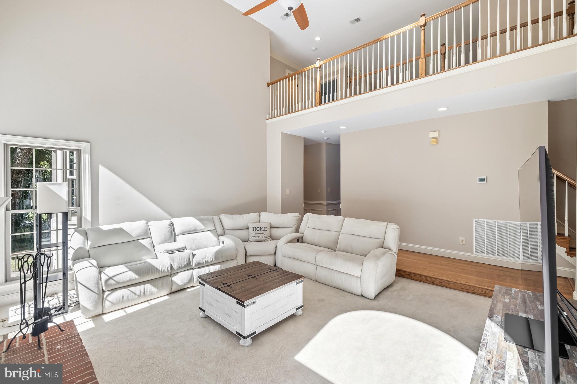 99 HUMMINGBIRD COURT