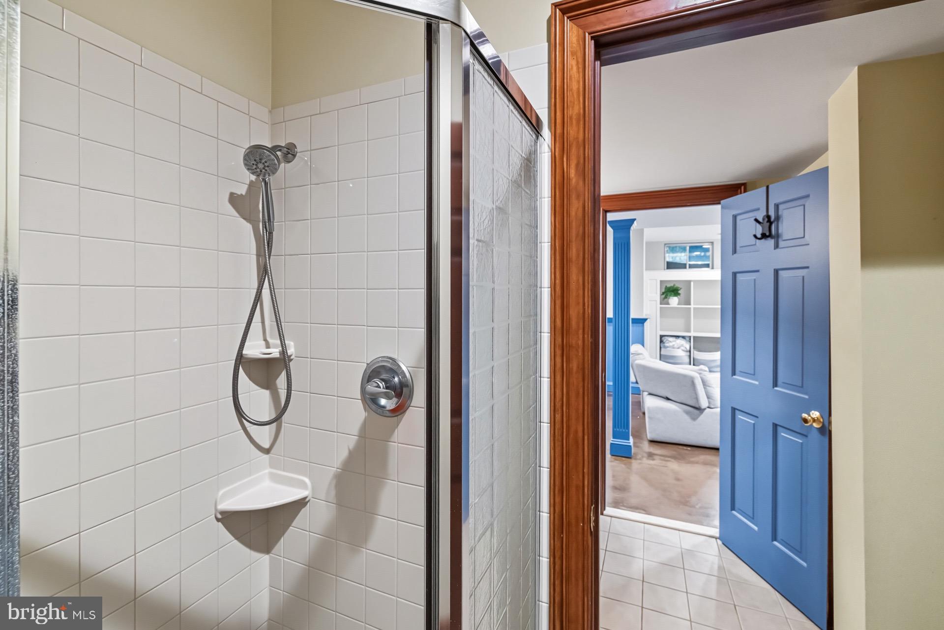 99 HUMMINGBIRD COURT