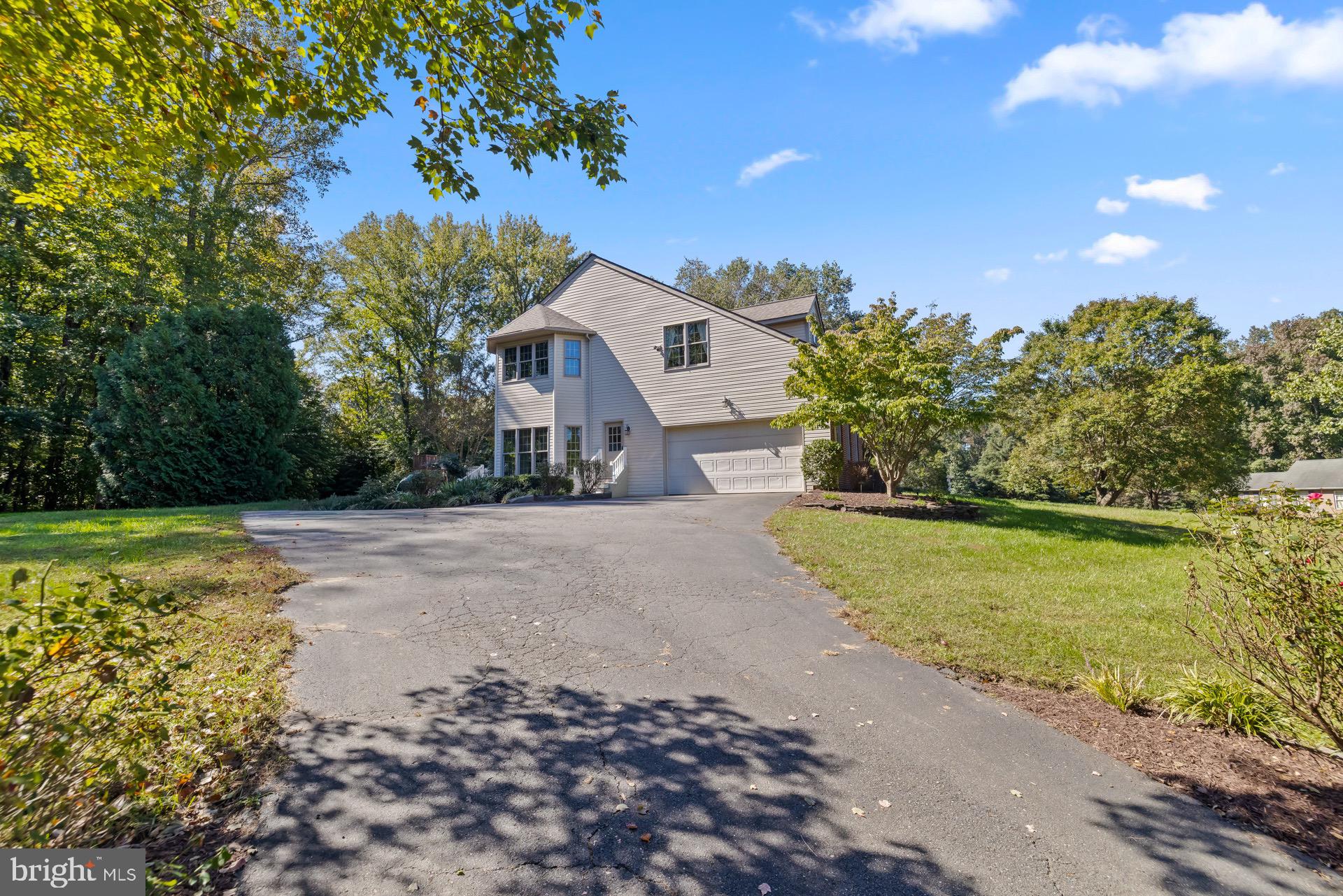 99 HUMMINGBIRD COURT