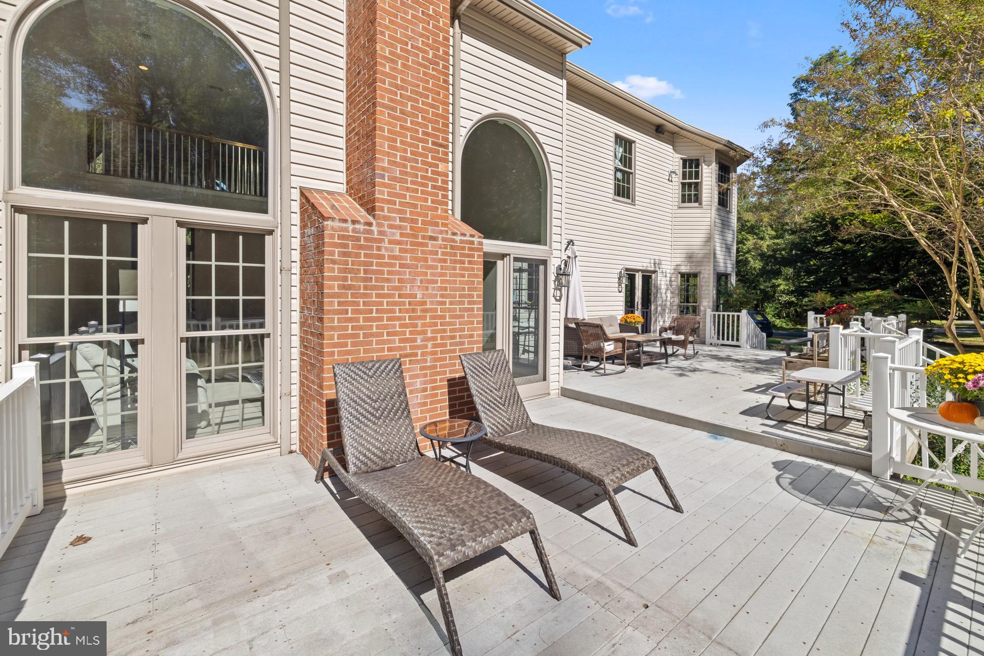 99 HUMMINGBIRD COURT